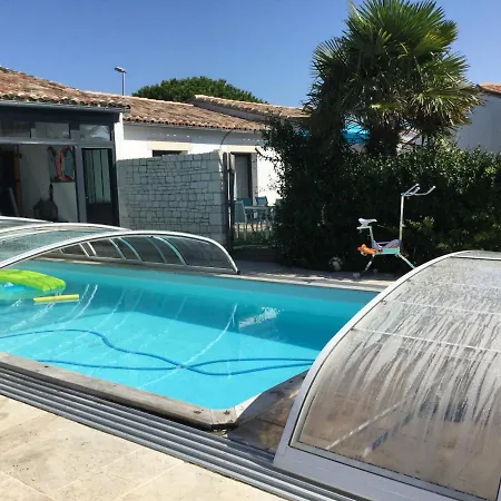 Maison 3 Ch Avec Accès Piscine Chauffée Couverte *
